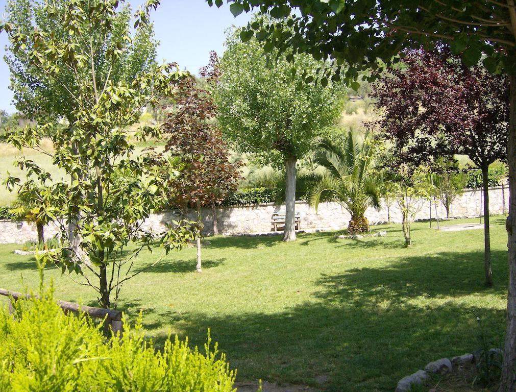 Hotel Zi Marianna Pertosa Exterior foto
